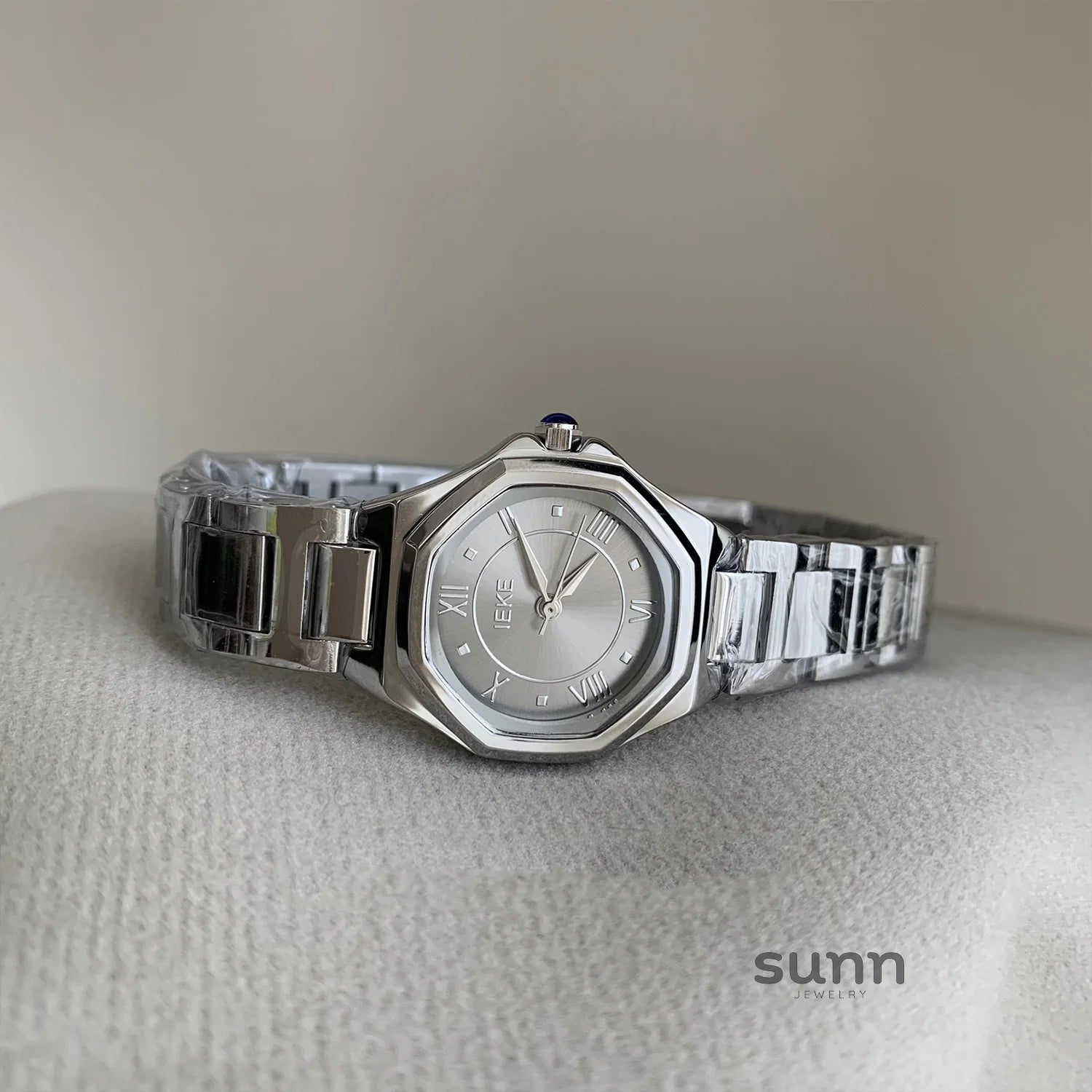 Vittoria Elegant Steel Wristwatch