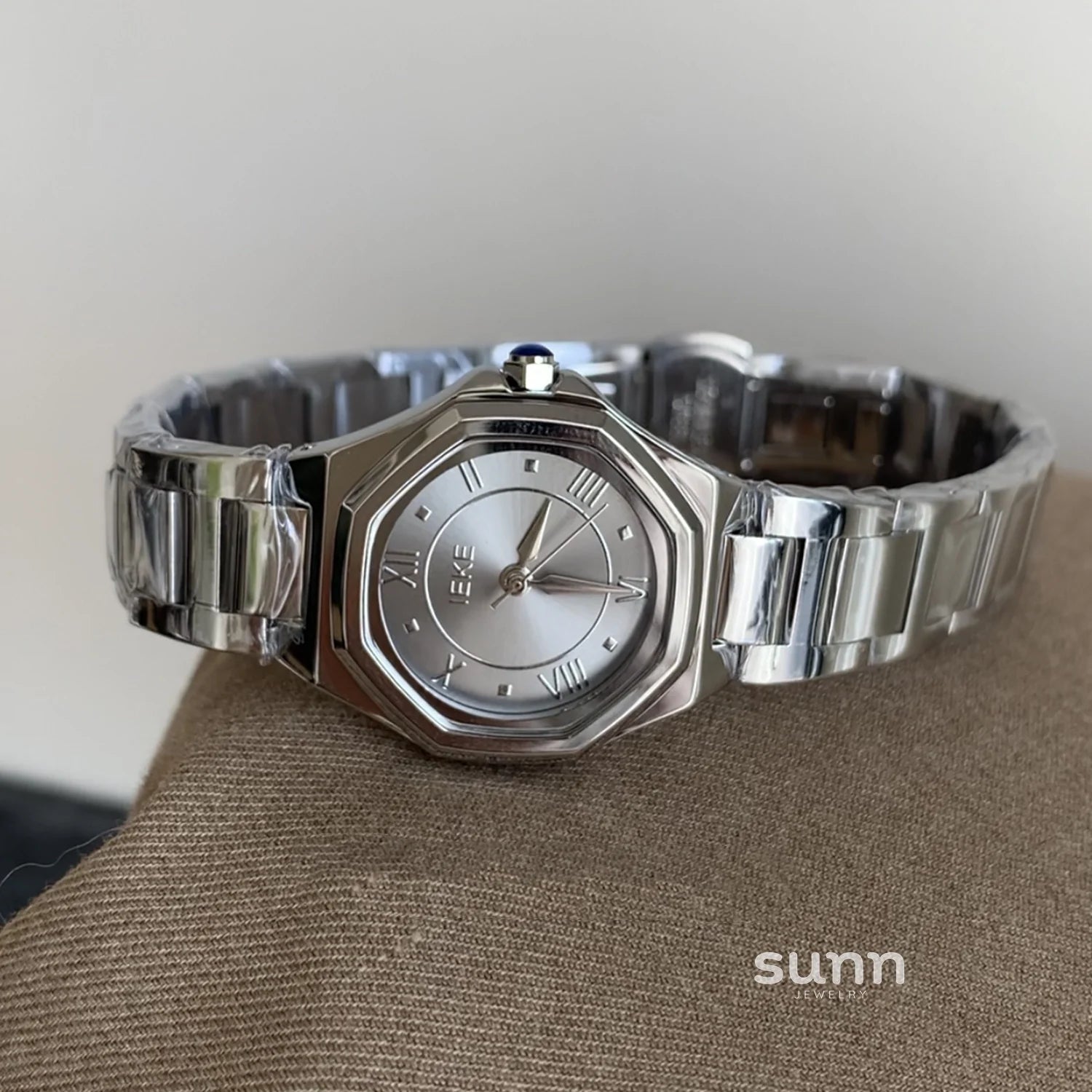 Vittoria Elegant Steel Wristwatch