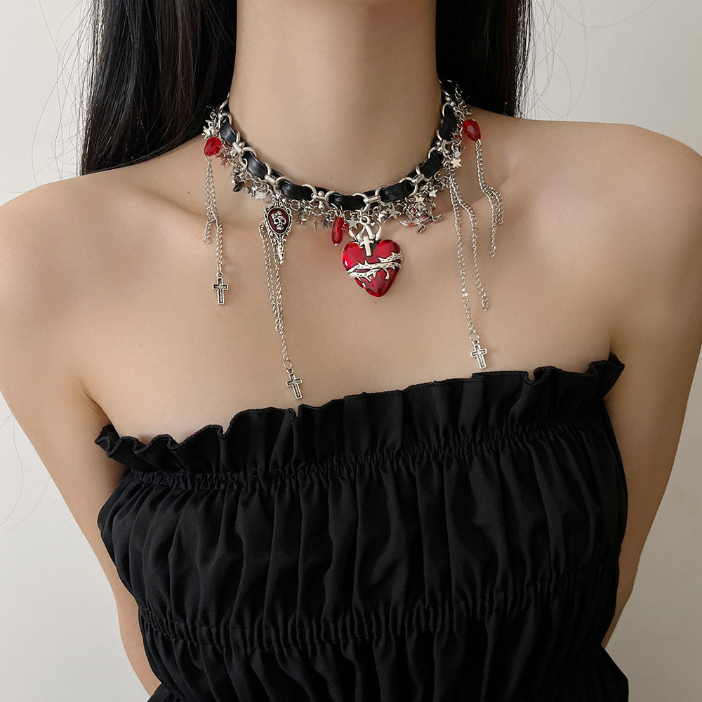 Vivian Thorn Heart Tassel Necklace [I1GDWONE]