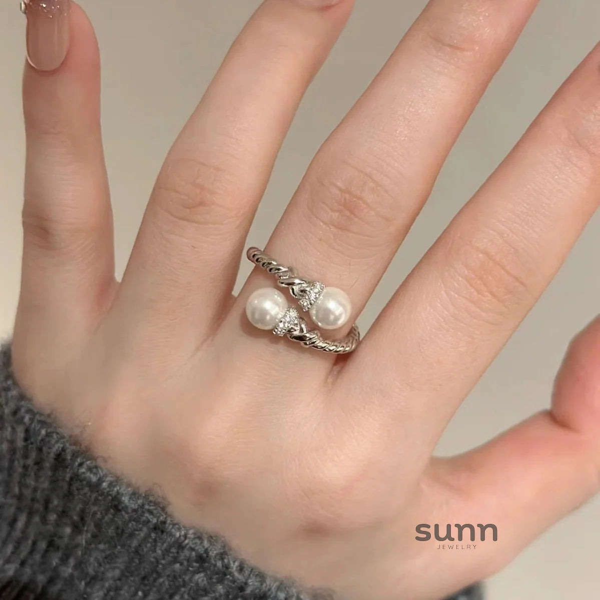 Vivian Vintage Pearl Twist Ring