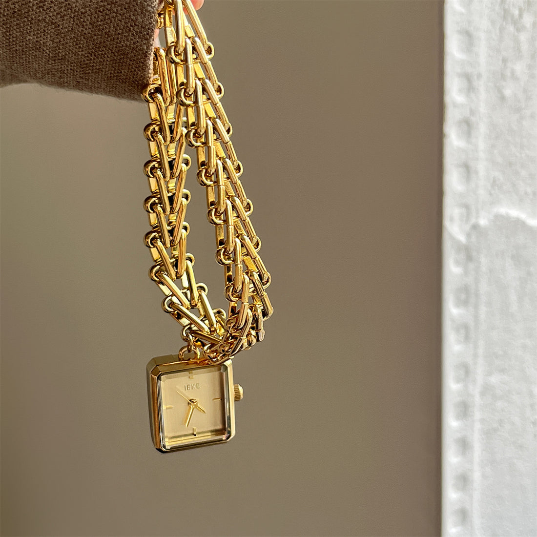 Viviana Square Bracelet Watch [K4AJOV4U]