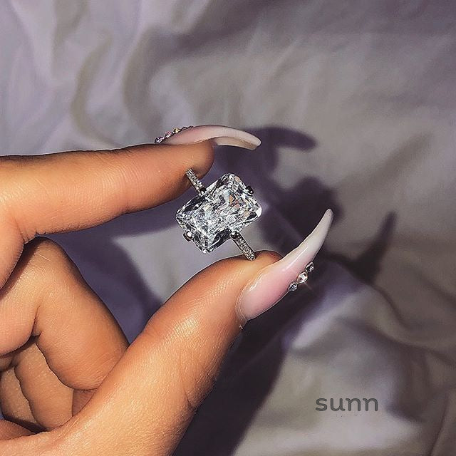 Vivianne Square Diamond Ring [DFFHHS0H]