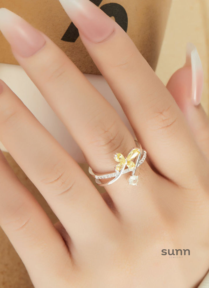 Vivienne Delicate Butterfly Ring [0LCX6QTS]
