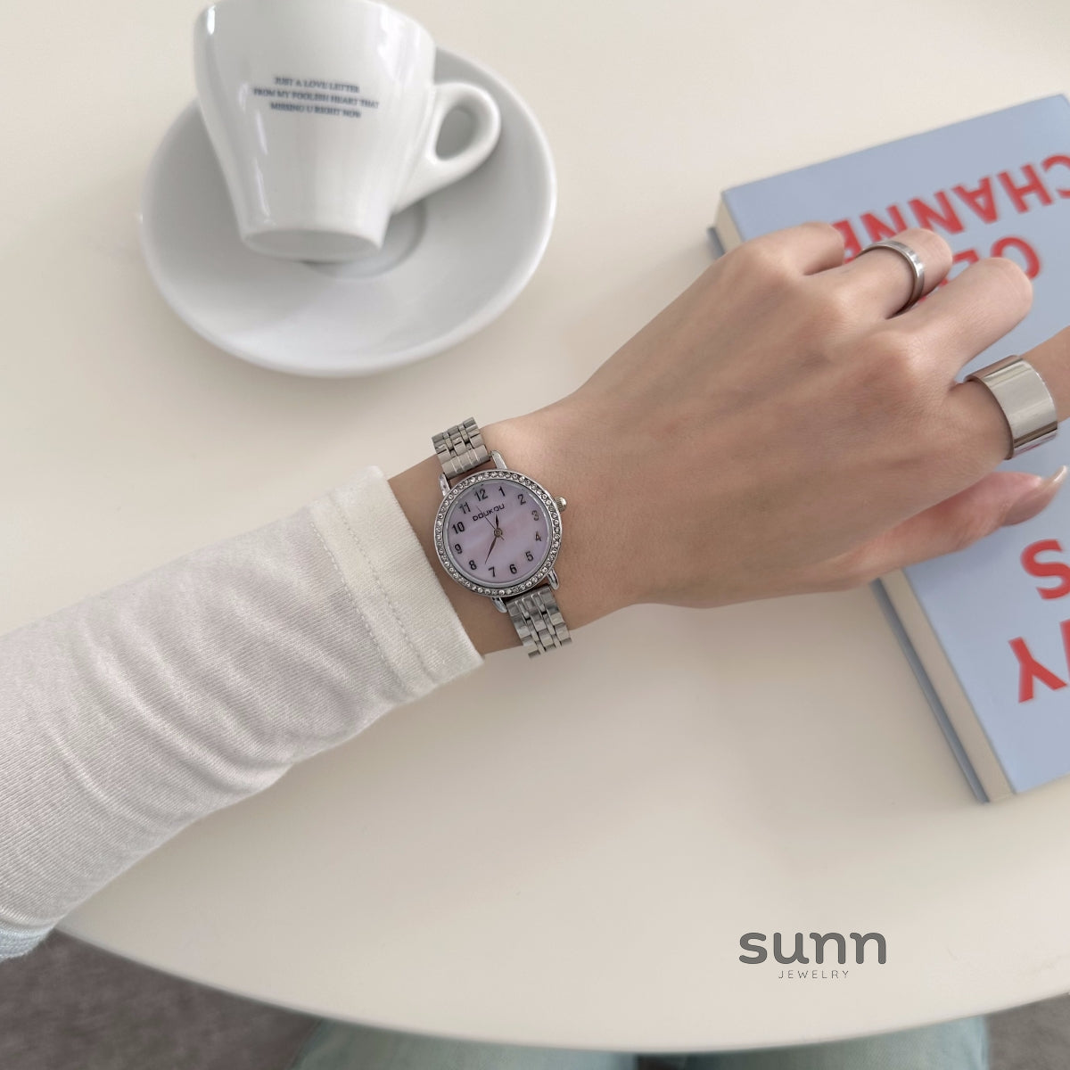 Vivienne Starry Pearl Watch [K4RDXS49]