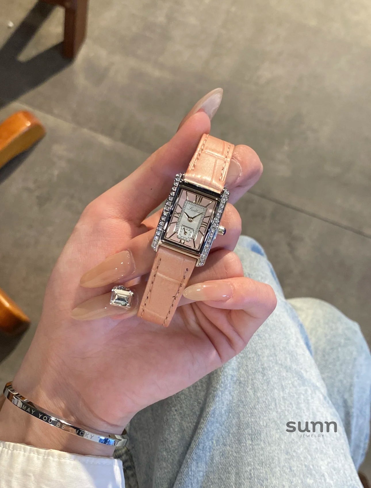 Waverly Vibrant Square Watch [RY2X1X36]