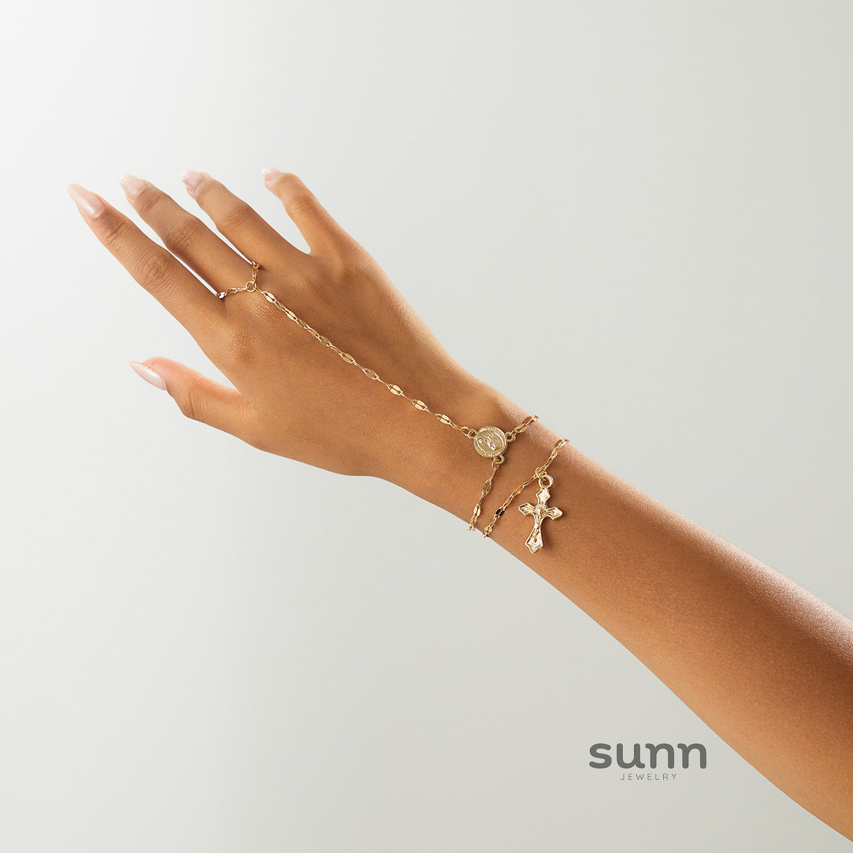 Westlyn Layered Cross Bracelet [EEYHV3H4]