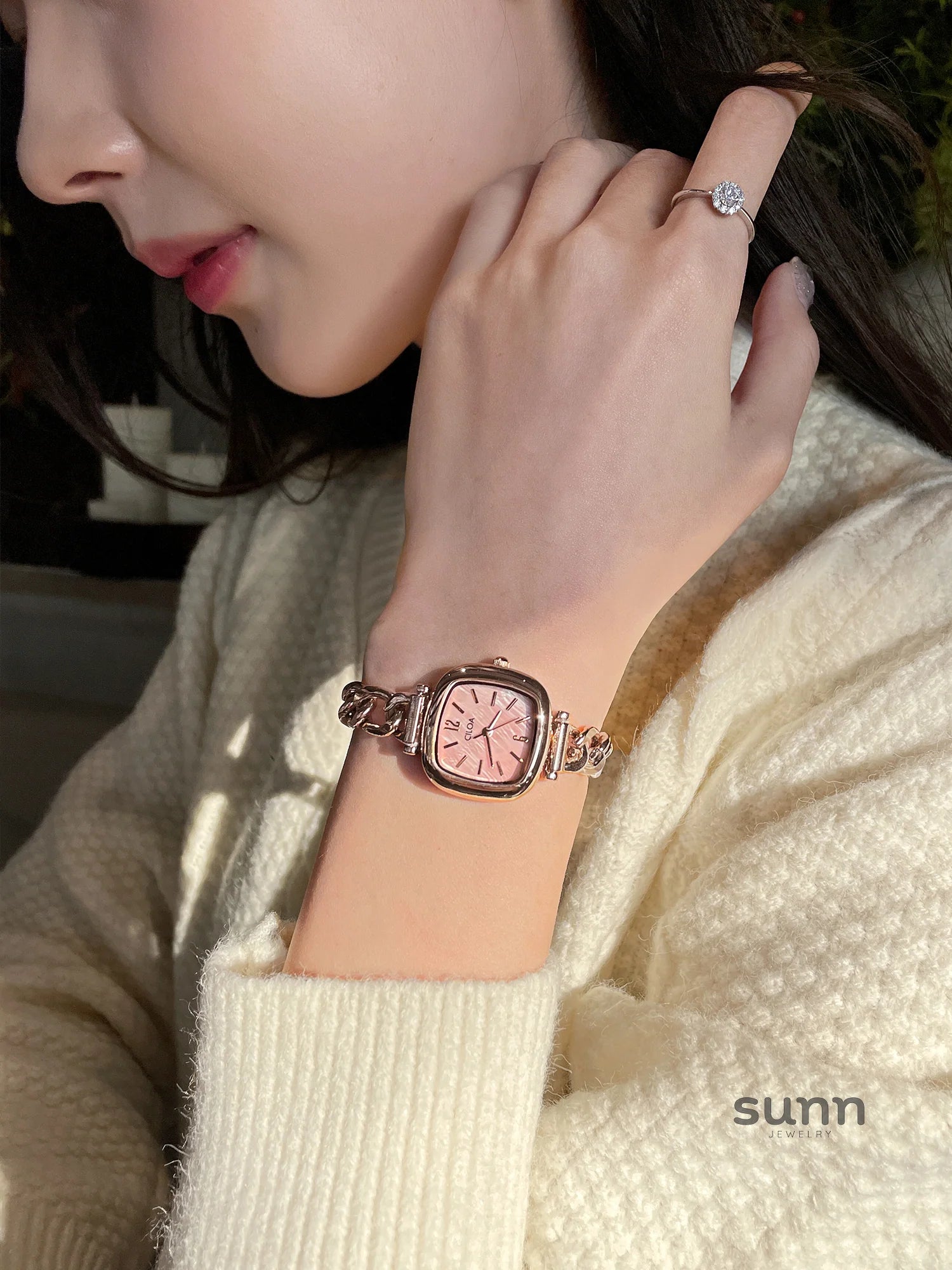 Westlynn Elegant Barrel Watch