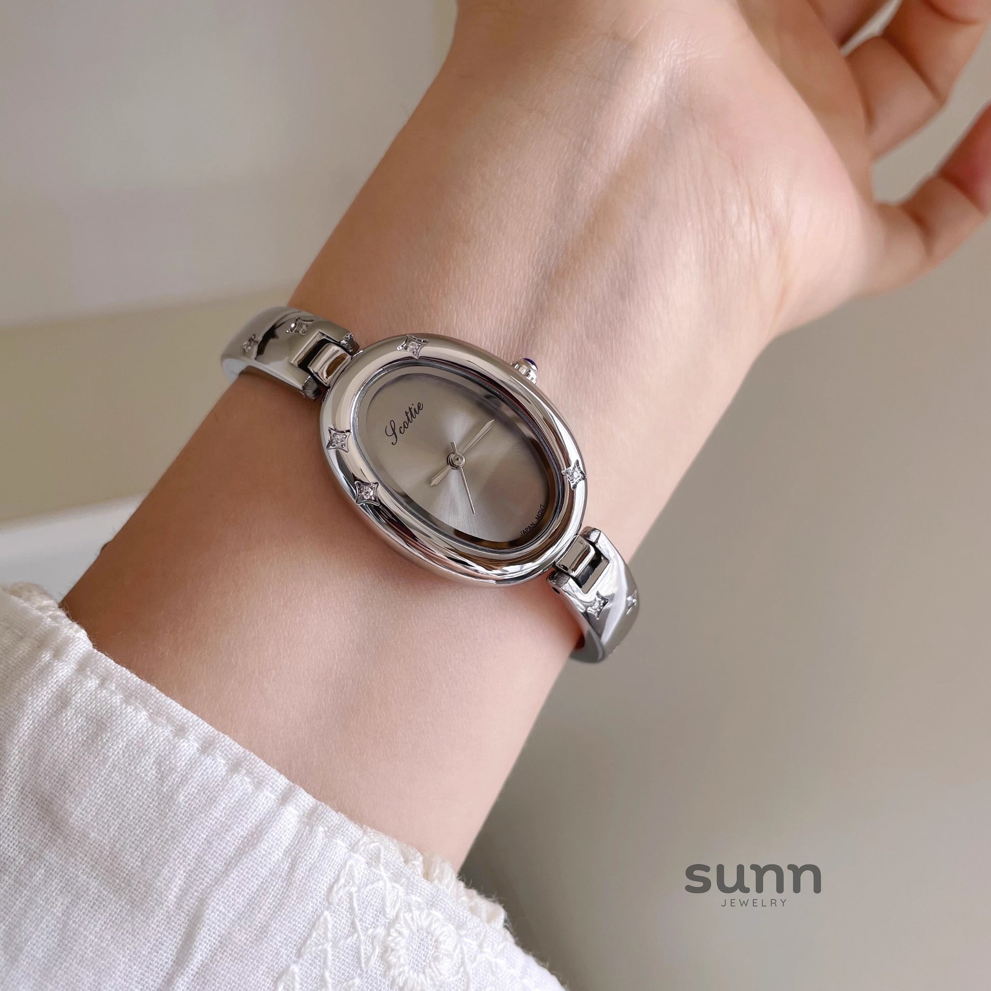 Westlynn Oval Bracelet Watch [MB4NVNRF]