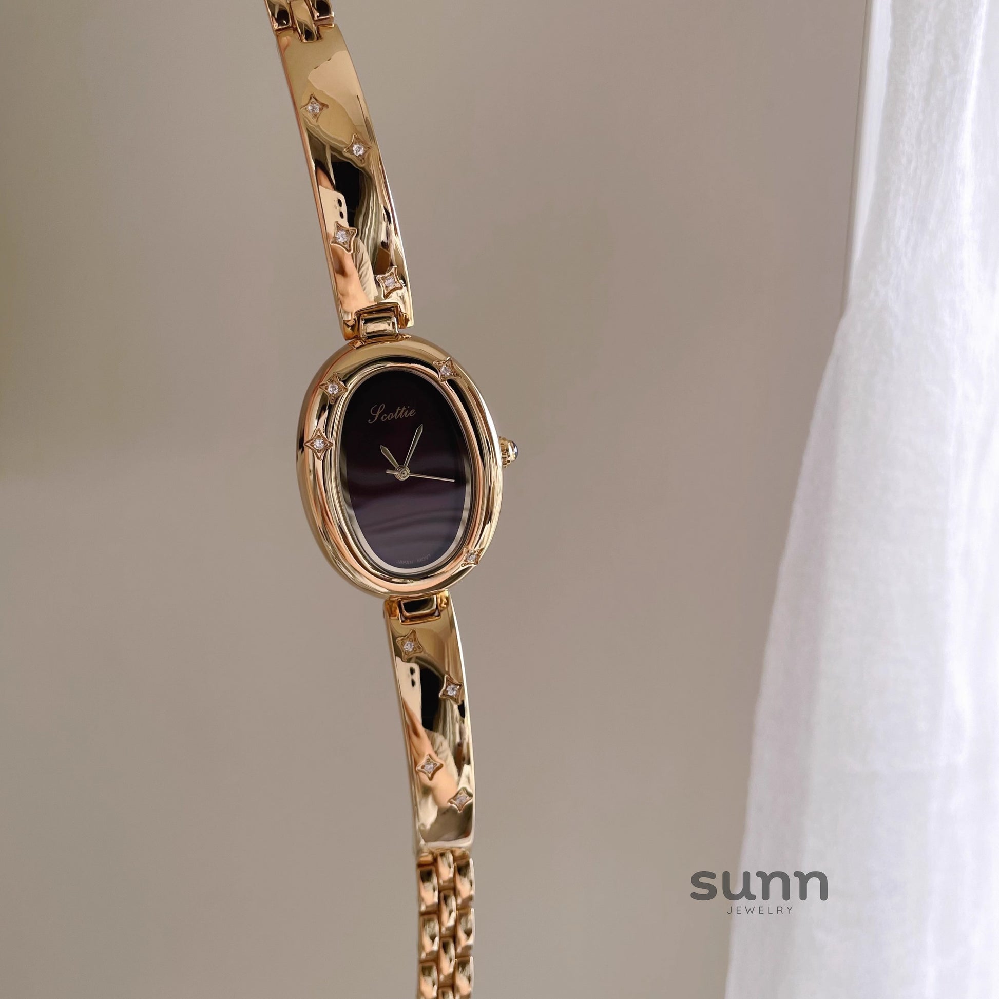 Westlynn Oval Bracelet Watch [1BNT3NZC]