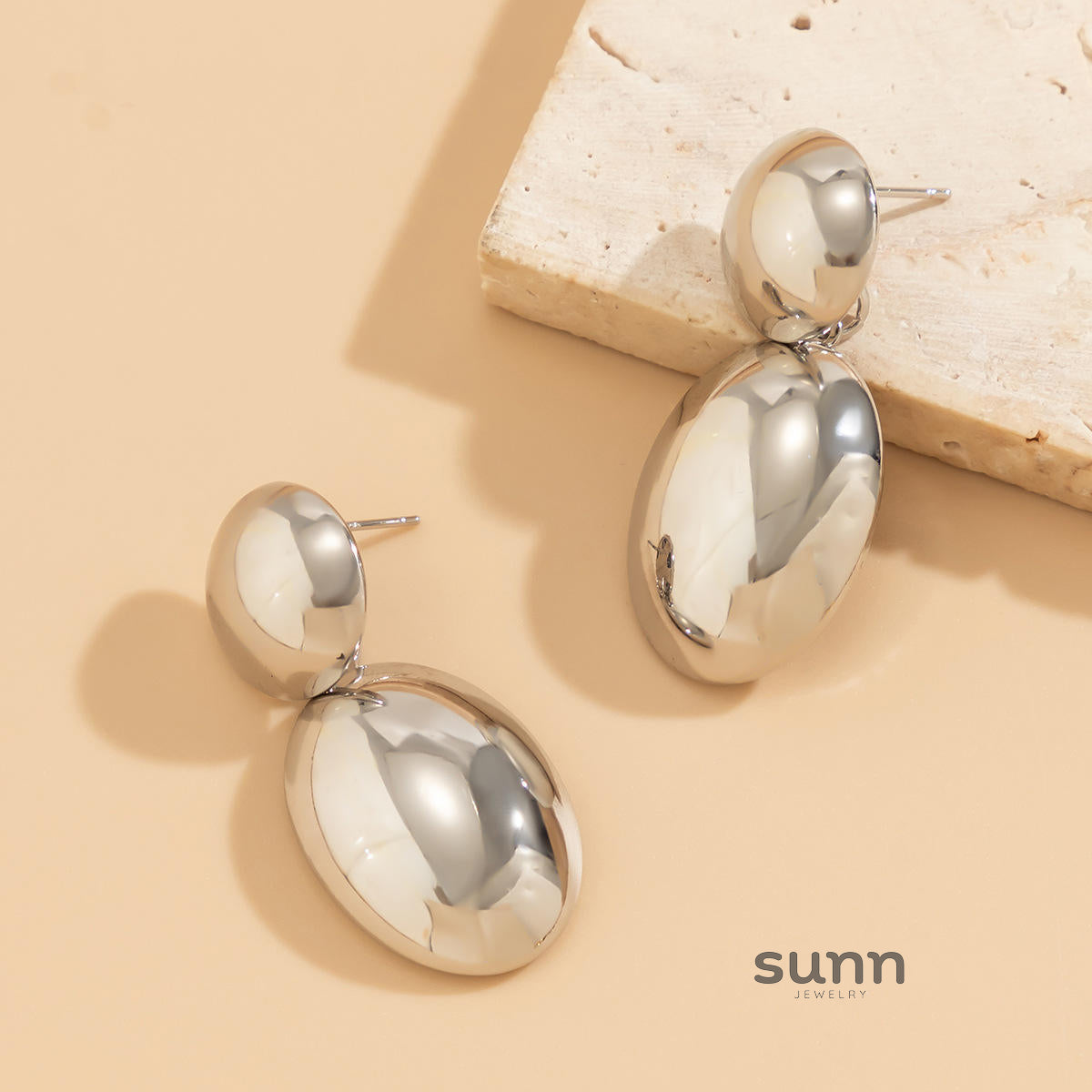 Whitlee Geometric Bean Drop Earrings [W3EO18VW]