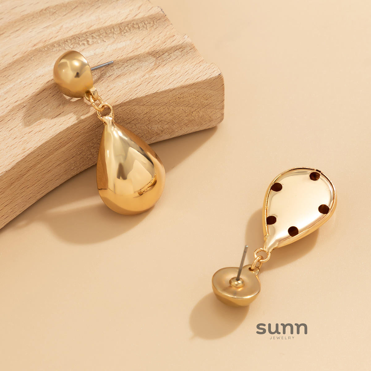 Whitlee Geometric Bean Drop Earrings [UPF9IOXJ]