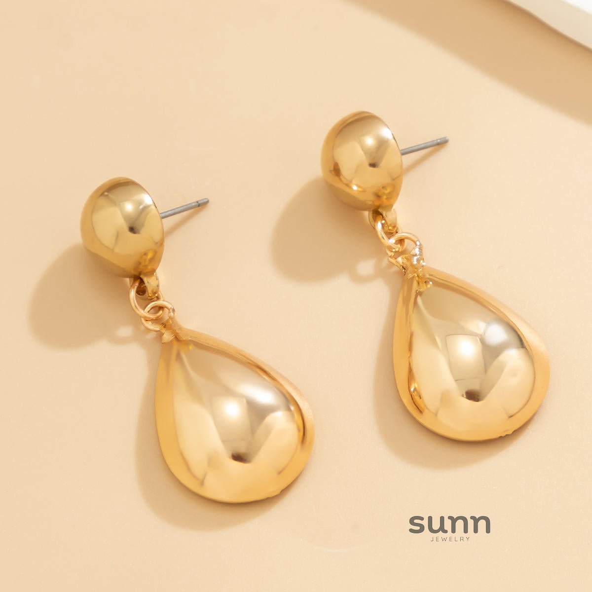 Whitlee Geometric Bean Drop Earrings [3GG41CGK]