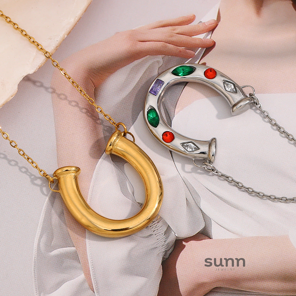 Whitlee Rhinestone U-Pendant Necklace [X6TZTOUM]