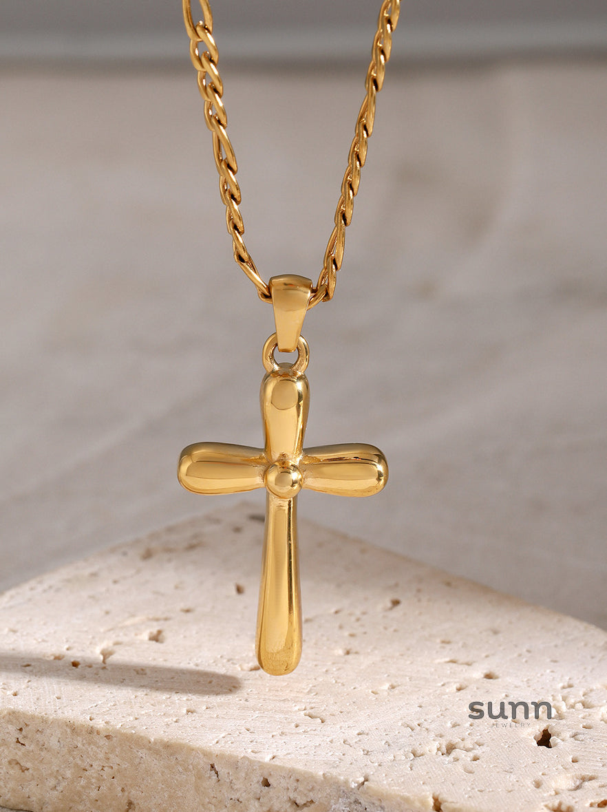 Whitley Gold Cross Necklace [4XL89CZK]