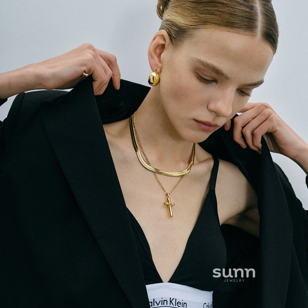 Whitley Gold Cross Necklace [WEJL50DG]