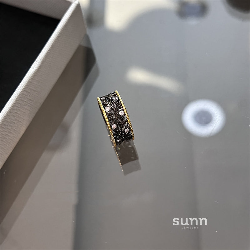 Whitley Regal Iris Ring [5BXTRJKC]