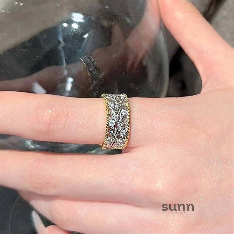 Whitley Regal Iris Ring [E56A2GBS]