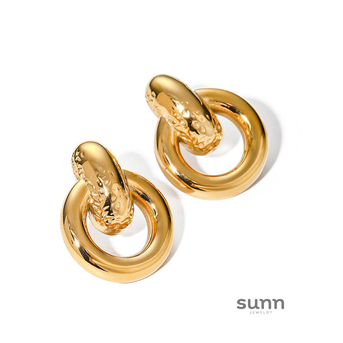 Wilhelmina Sculptural Hoop Earrings [C5KG4FP5]