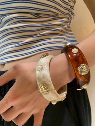 Willamina Bohemian Pearl Bangle