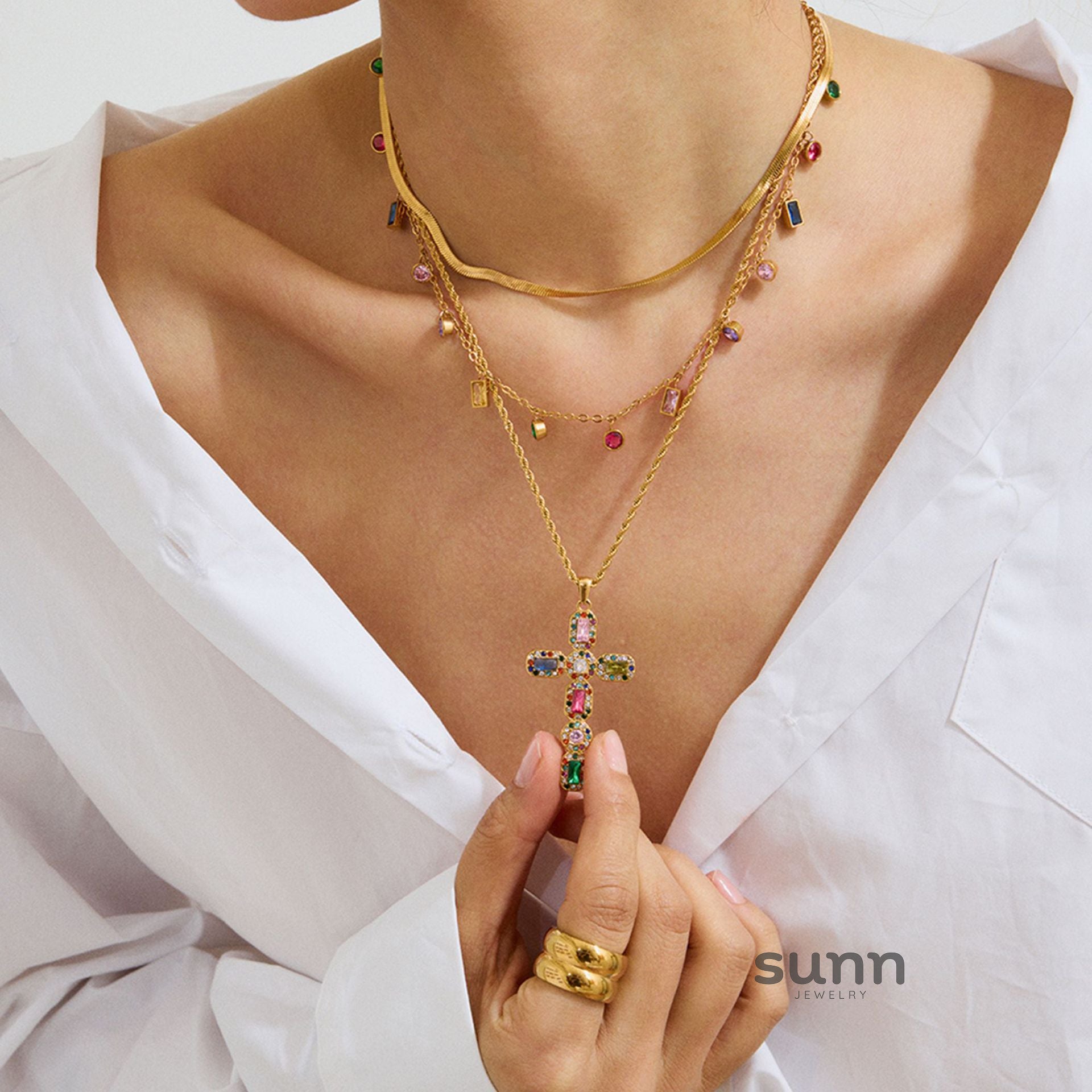 Willamina Layered Cross Necklace [GO9BOM08]
