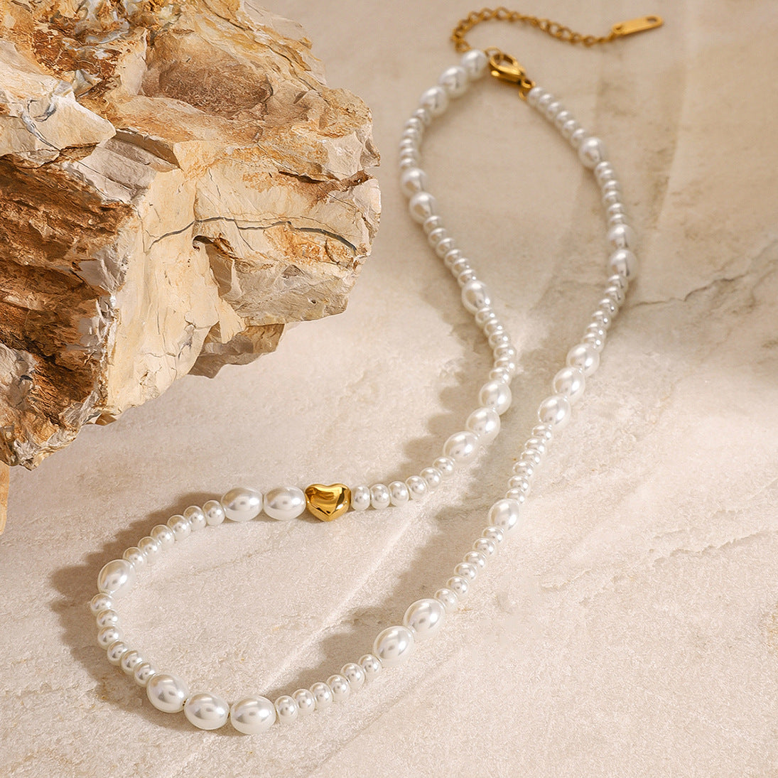 Winifred Mother-of-Pearl Necklace [KPNAPSYG]