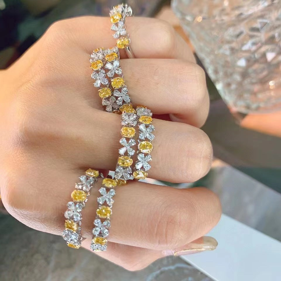 Winona Clover Zircon Ring [DLL0DESV]