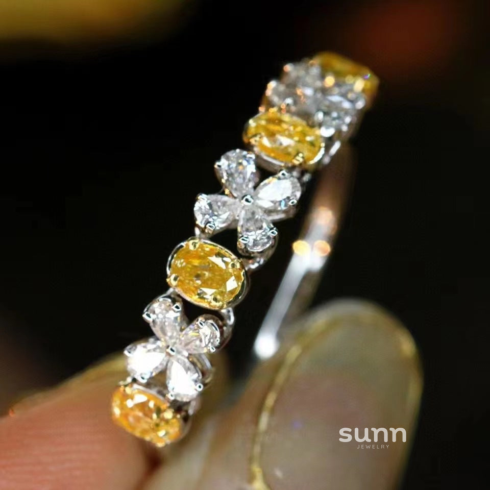 Winona Clover Zircon Ring [2K4IXTWV]