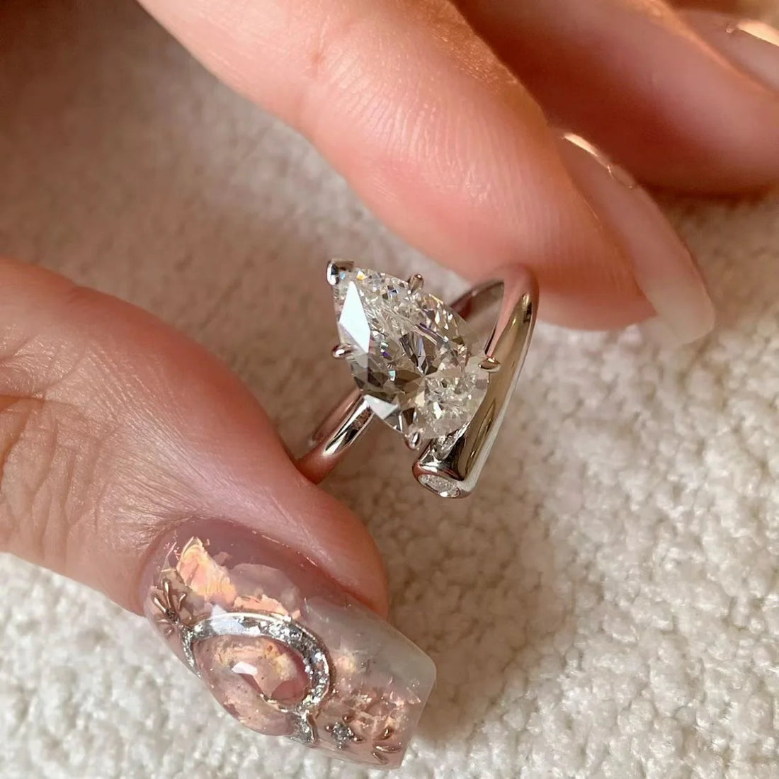 Wrigley Sparkling Waterdrop Ring