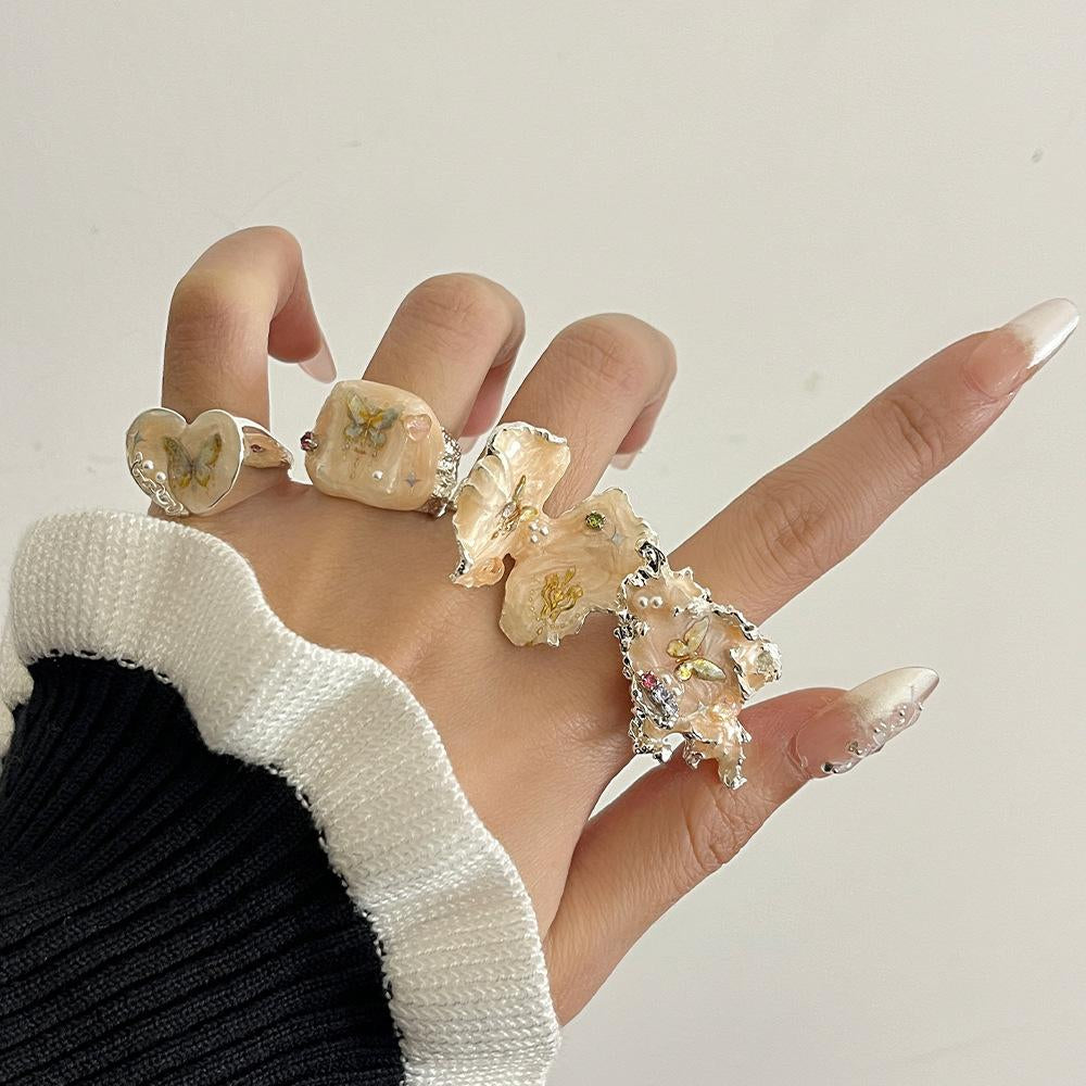 Wynn Enamel Butterfly Ring [JA7FW9EH]
