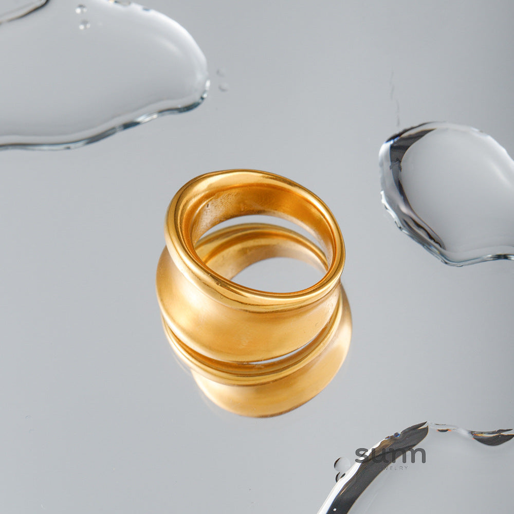 Wynn Gold Brushed Band Ring [6GYJZFBH]