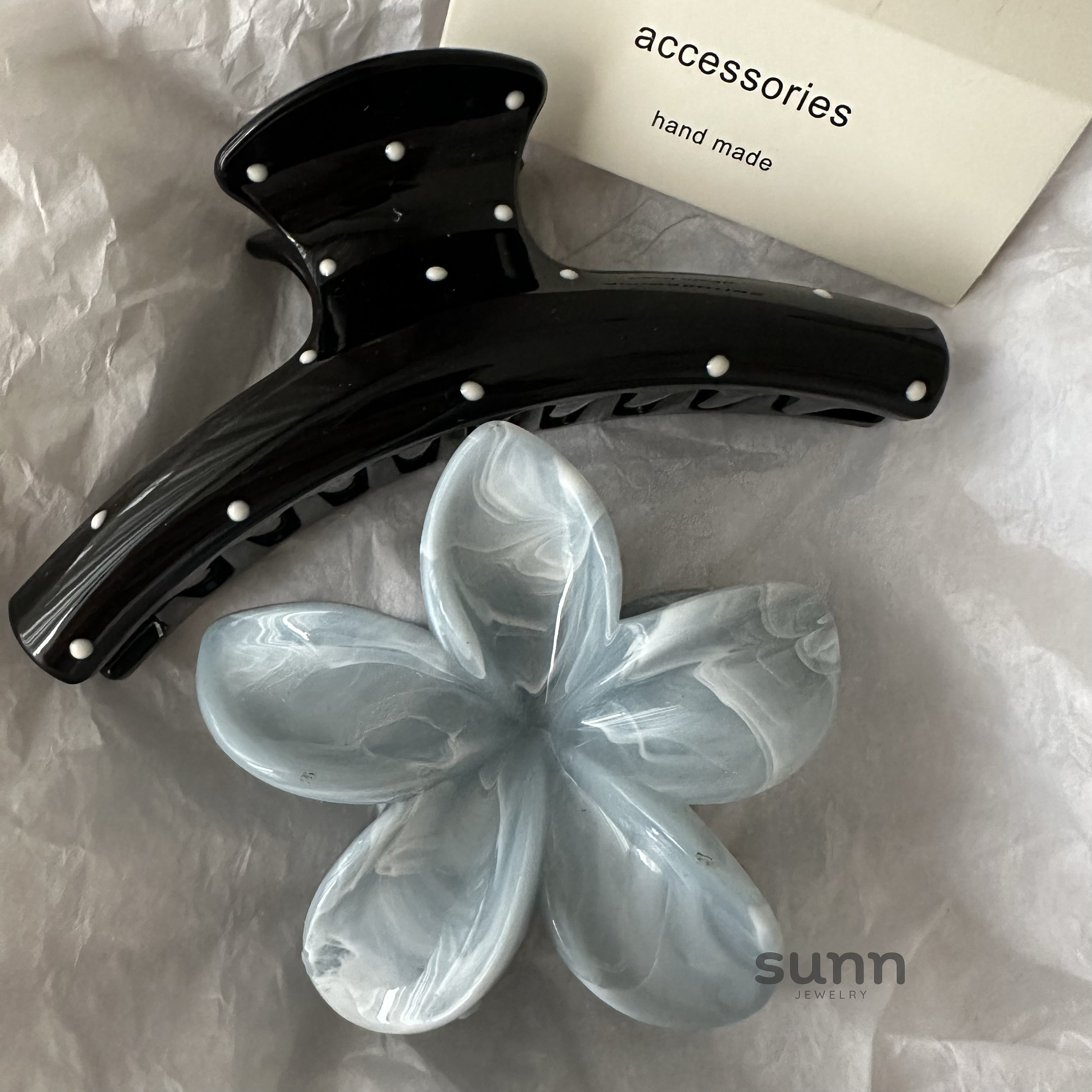 Wynonna Floral Polka-Dot Clip [UPGFO47Z]