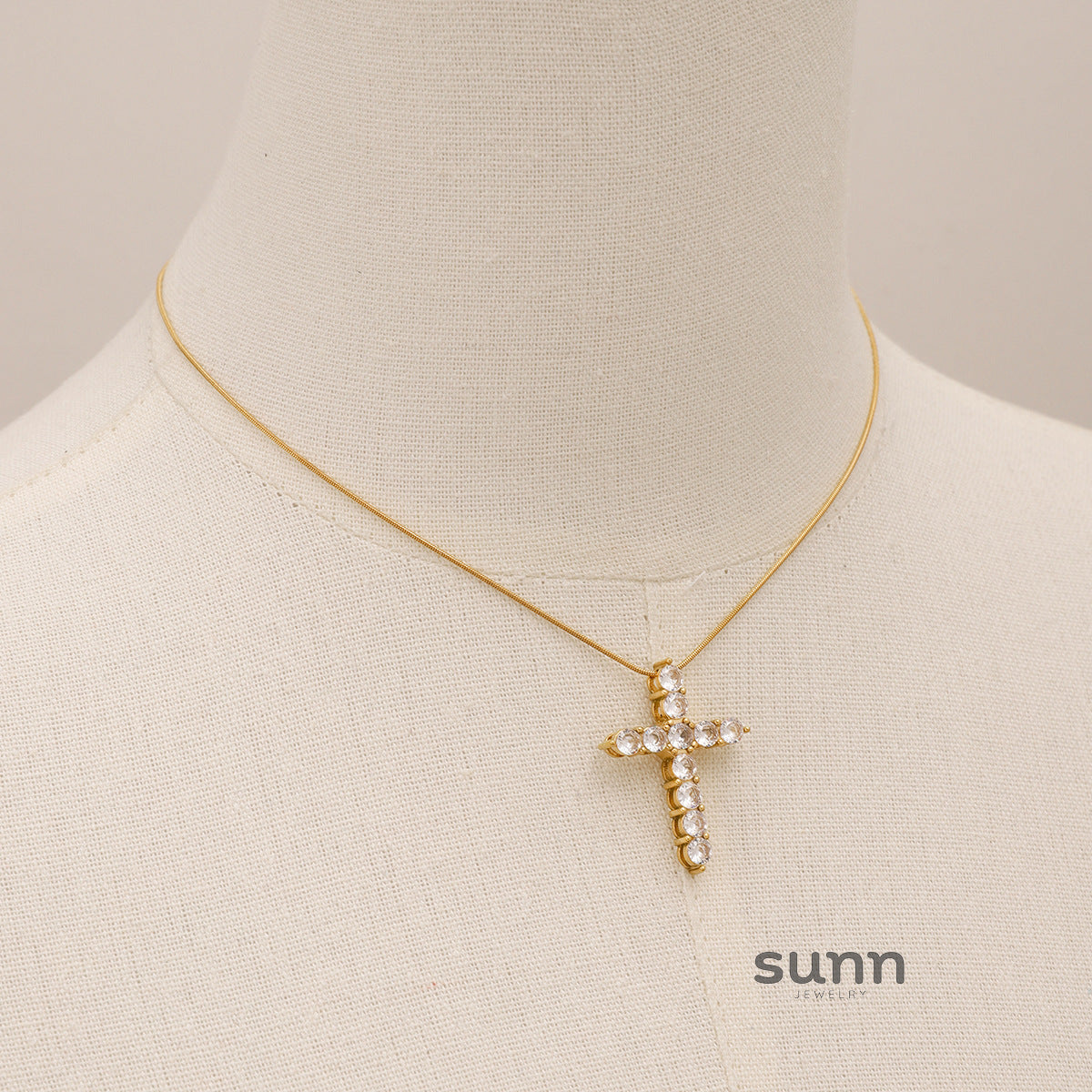Xia Cross Earring Necklace Set [ZO4QRK1I]