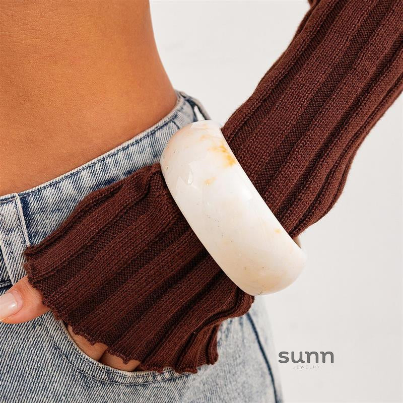 Xia Glossy Resin Cuff [UUQJWLNF]