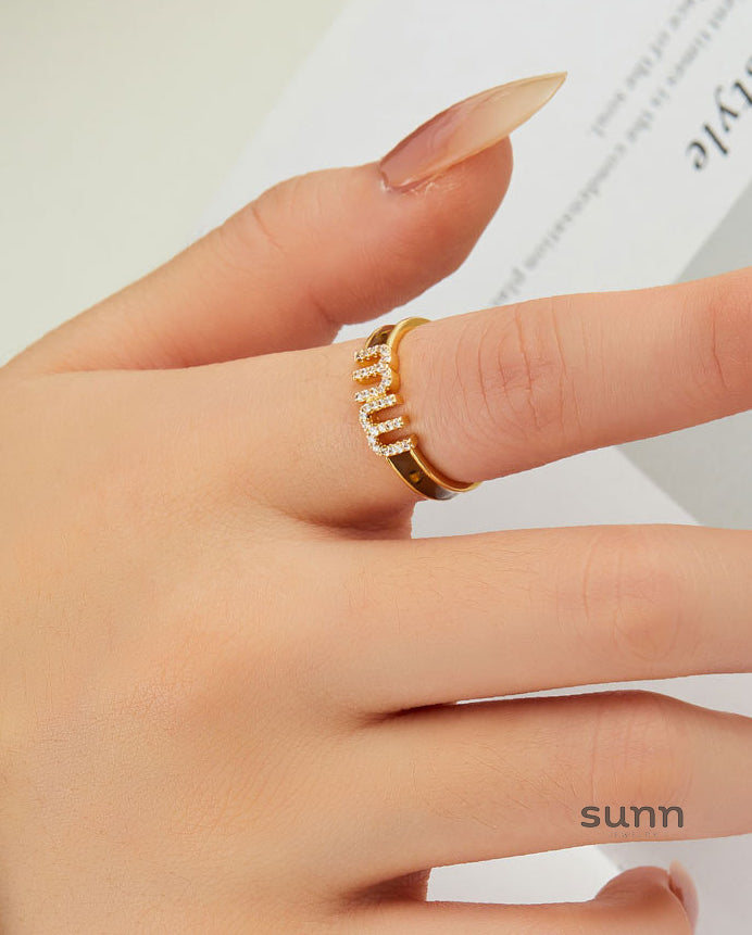 Ximena Enamel Letter Open Ring [LVP88RX1]