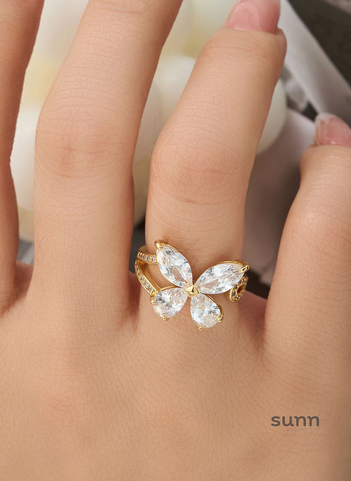 Ximenna Zircon Butterfly Ring [F3C4OW3X]