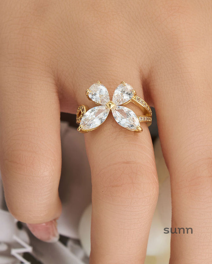 Ximenna Zircon Butterfly Ring [N4MQK5JI]