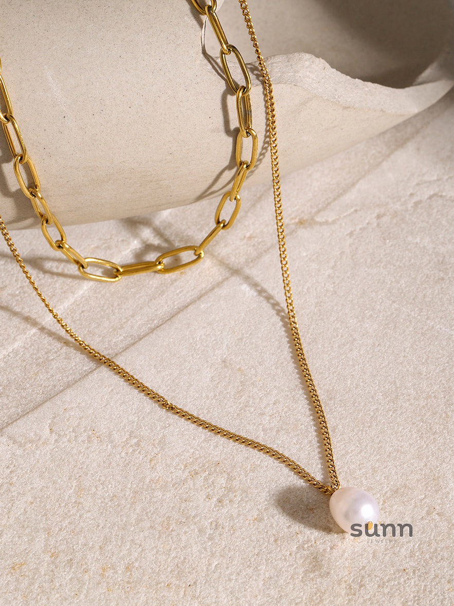 Xitlali Gold Tone Layered Pearl Necklace [EL4MY9XJ]