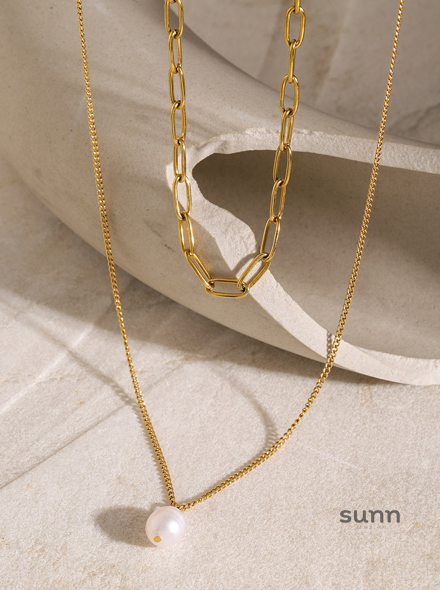 Xitlali Gold Tone Layered Pearl Necklace [RWX3R9EU]