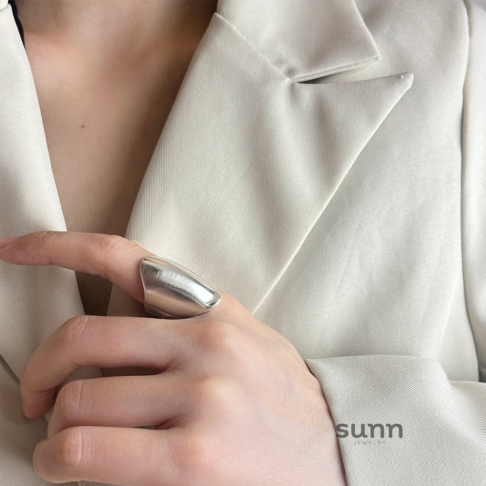 Yadira Asymmetrical Statement Ring [80OQFGZ2]