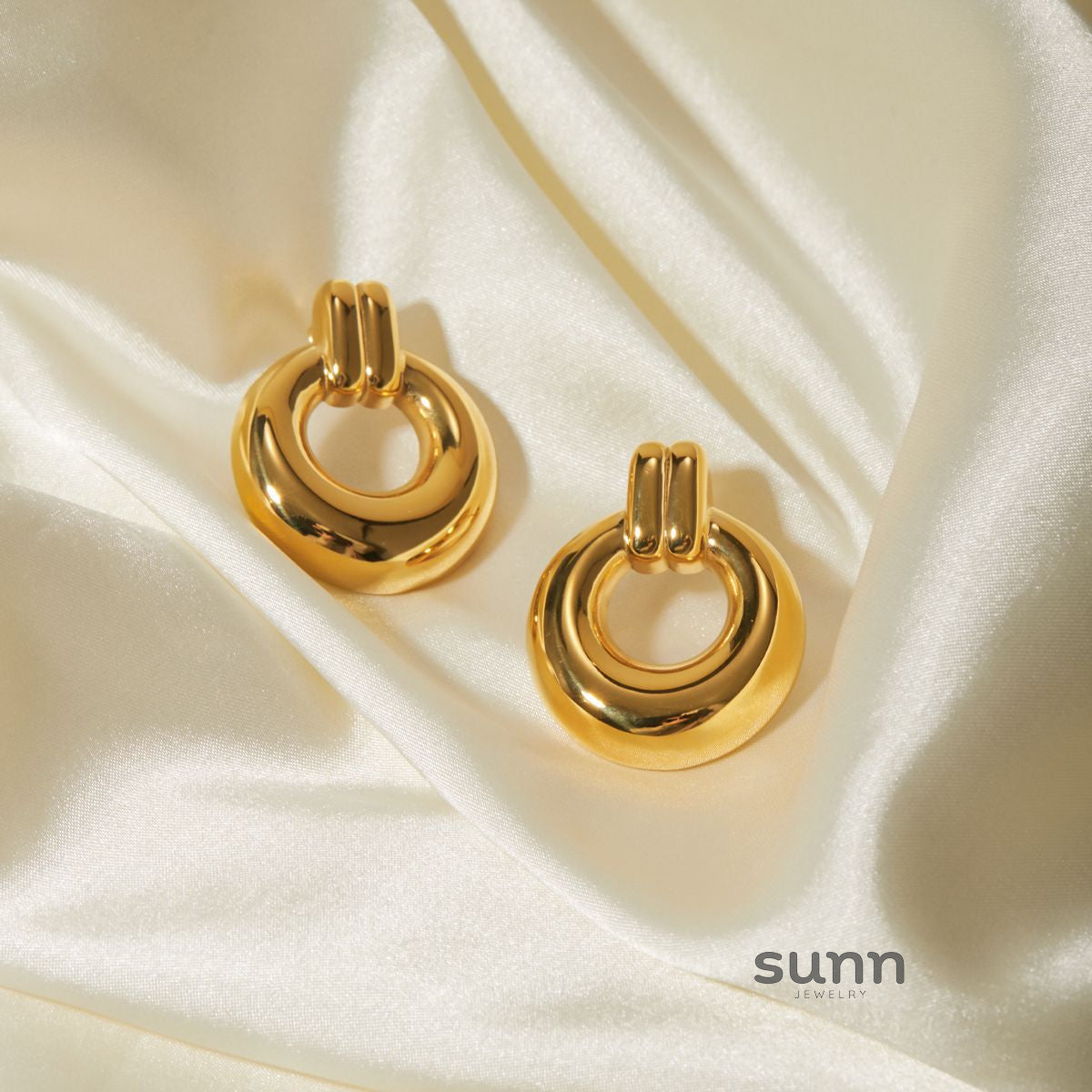 Yadira Gold Plated Hoop Earrings [IXFLL0SM]
