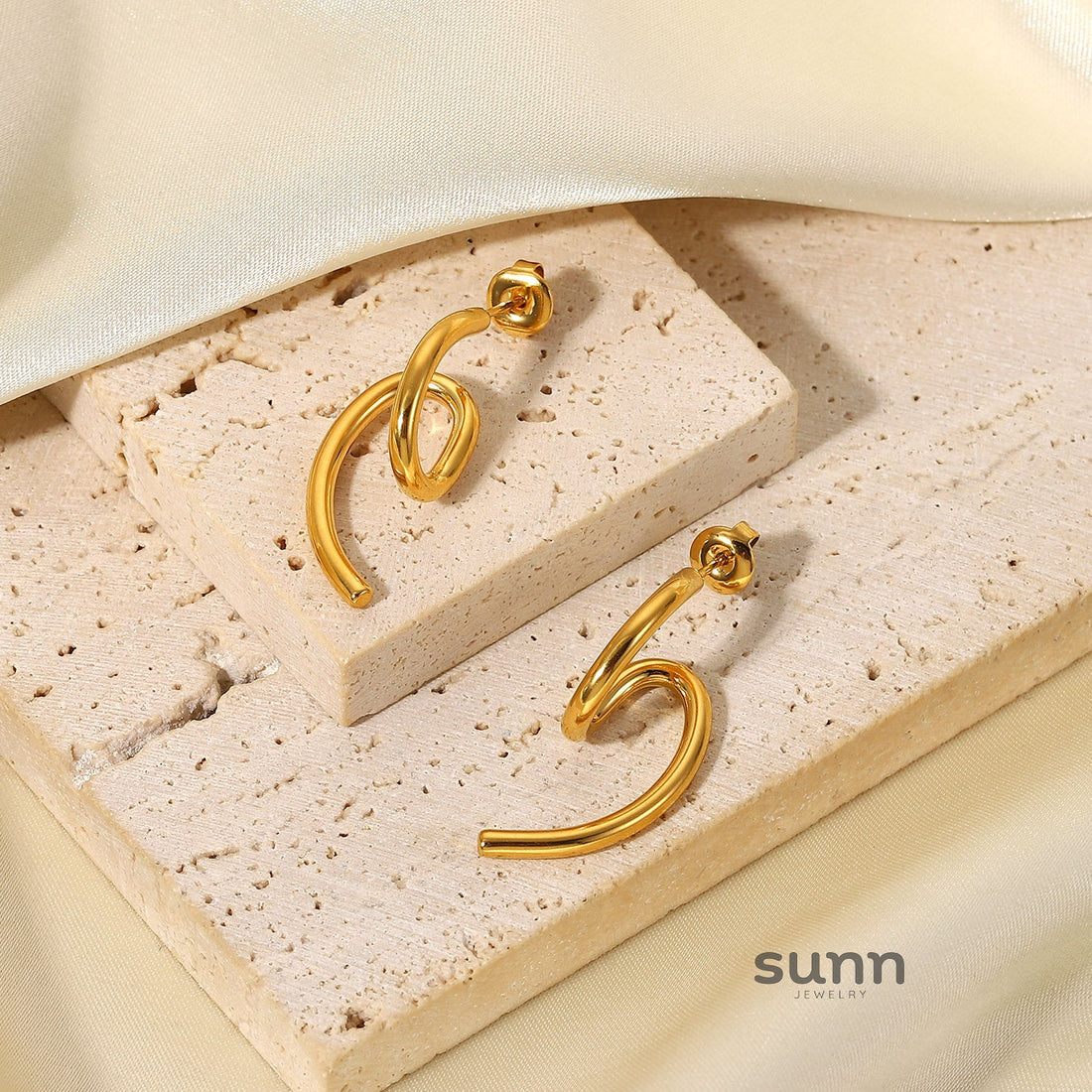 Yael Sculptural Matte Earrings