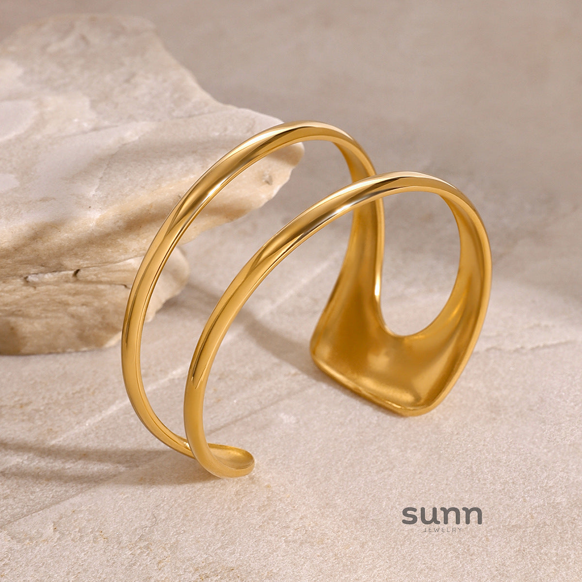 Yaretzi Sculptural Chain Bracelet [PKH798R7]