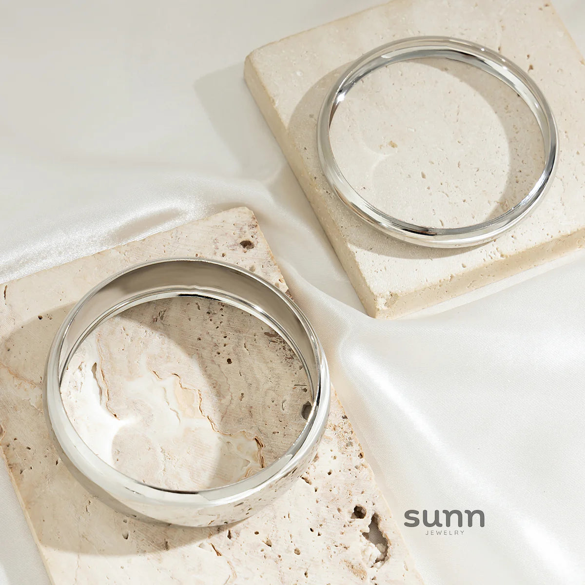 Yaritza Sleek Bangle Set