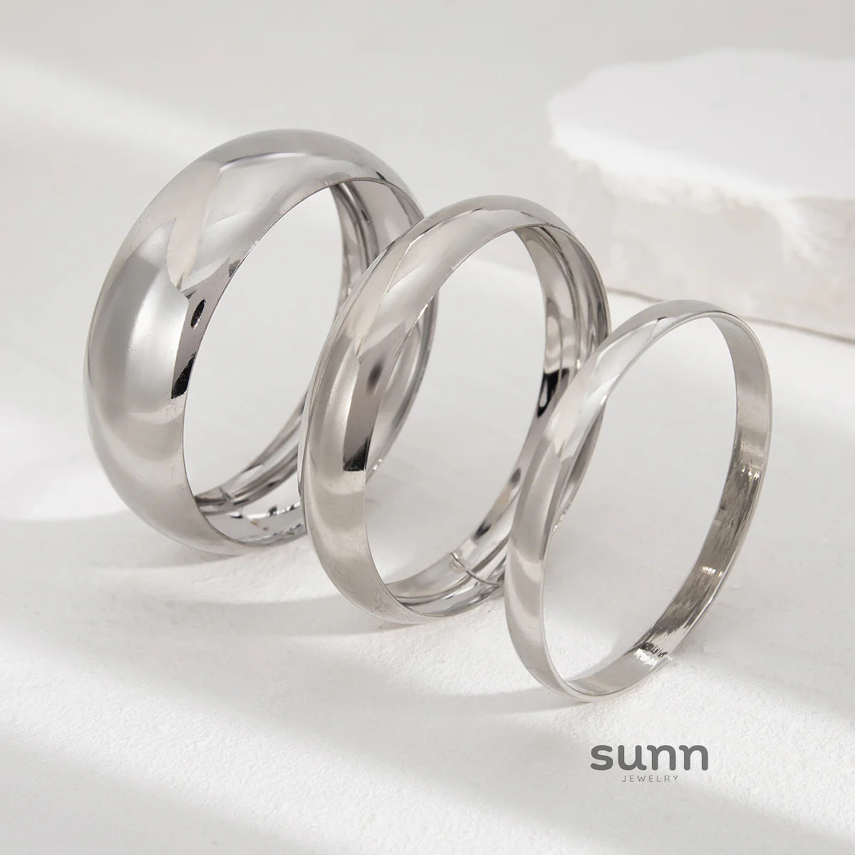 Yaritza Sleek Bangle Set