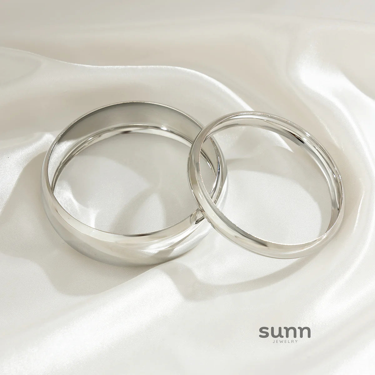Yaritza Sleek Bangle Set