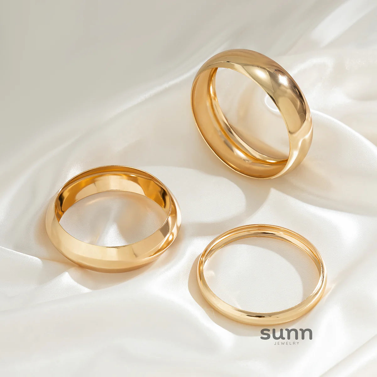 Yaritza Sleek Bangle Set
