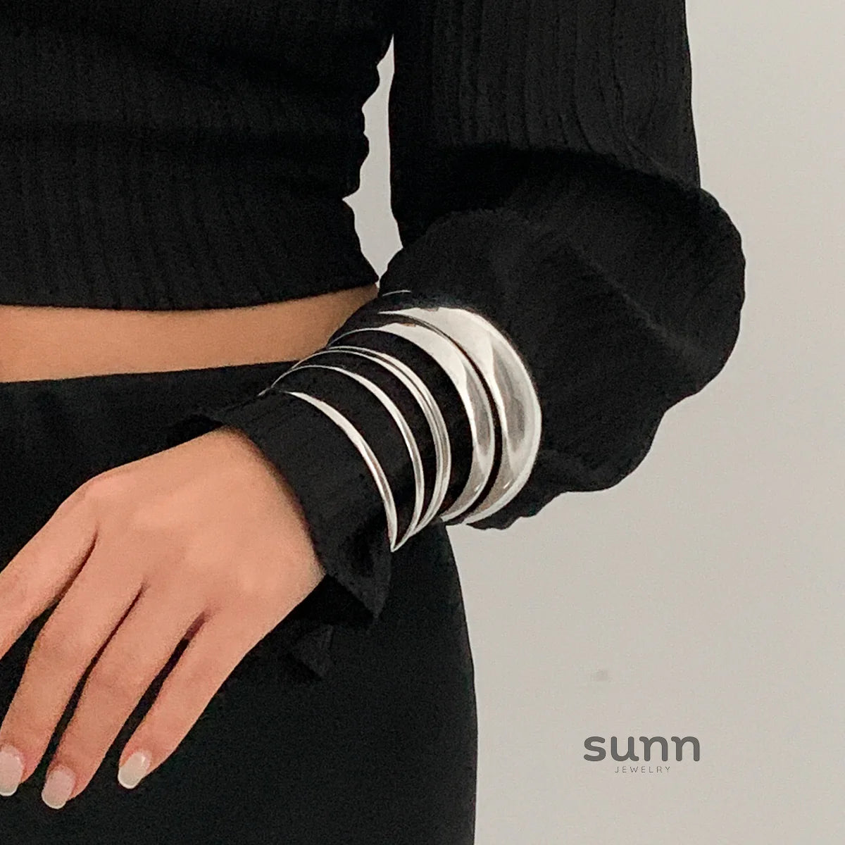 Yaritza Sleek Bangle Set
