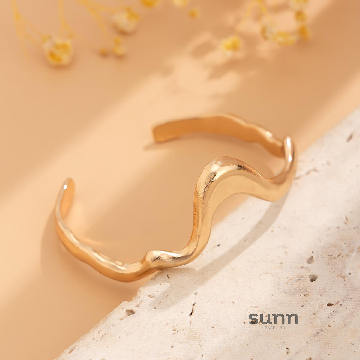 Yashvi Sculpted Metal Choker [7ADLWEO4]