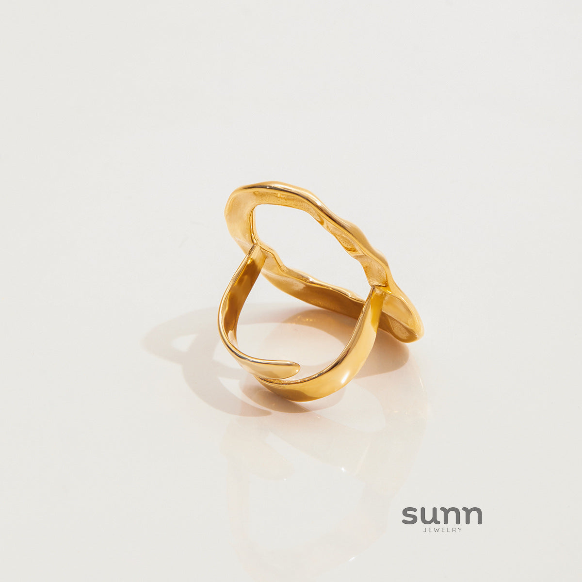 Yashvi Sculptural Steel Ring [S5GIAQKJ]