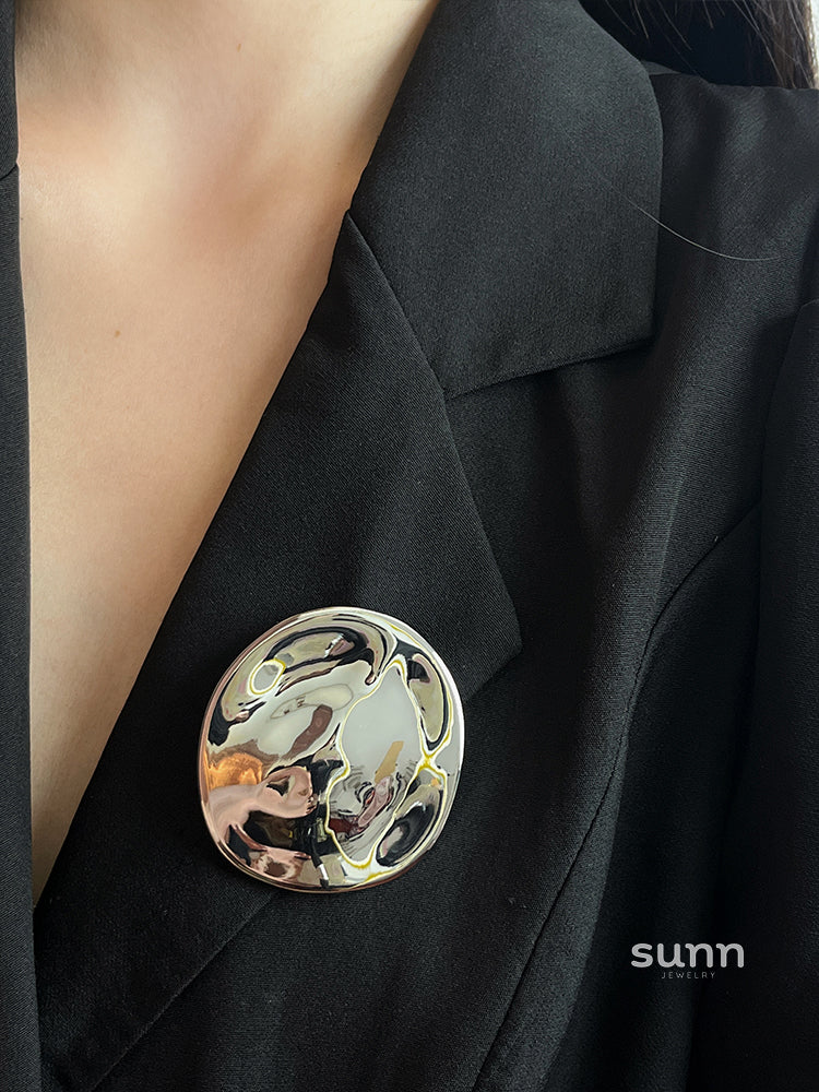 Yaslin Irregular Circle Brooch
